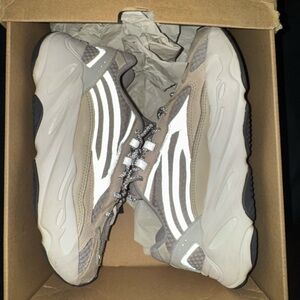 Adidas Yeezy 500 “Cream White” Size 5.5M